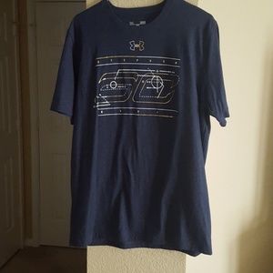 Men's large under armour shirt